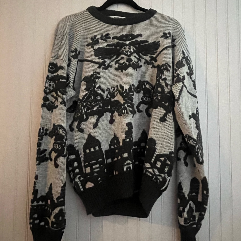 Expressions Black and Gray Men's Crewneck Sweater